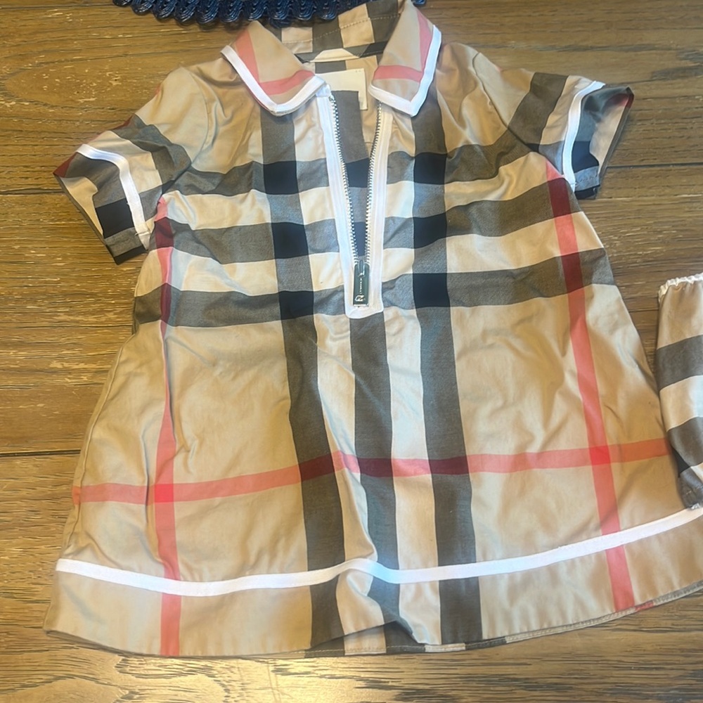 Burberry dress for baby size 6month